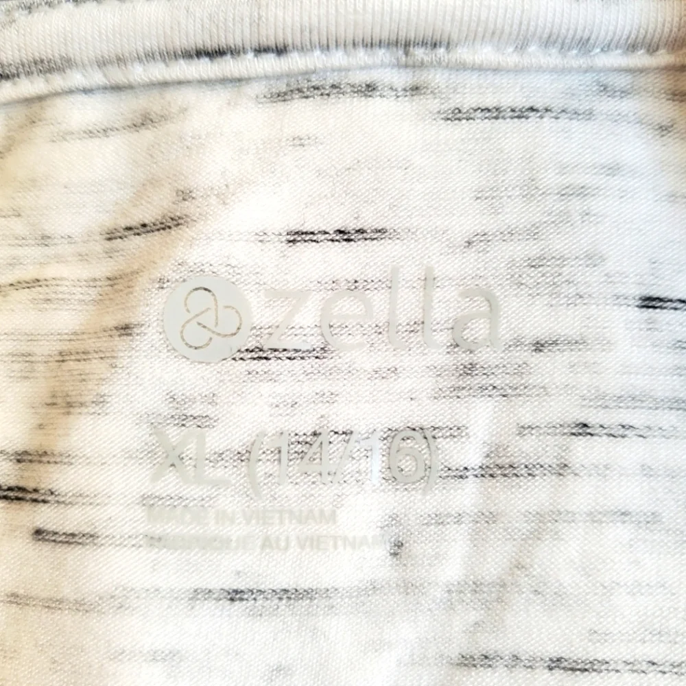 Zella Girl Heathered Twist Front Long Sleeve Hoodie Top - Picture 8 of 11